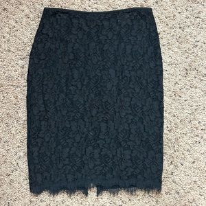 Diane Von Furstenberg Blacl Lace with Gold Zipper Skirt Size 0